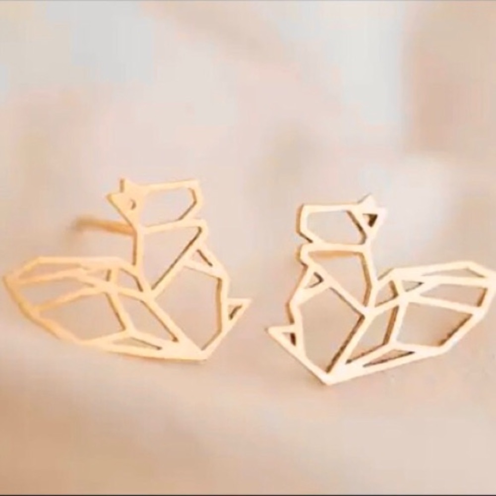 🎉 New Rose Gold Plated Origami Squirrel Stud Earrings - Picture 3 of 4